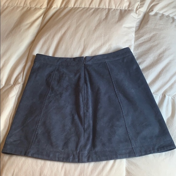 NWOT Abercrombie and Fitch faux suede skirt - Picture 4 of 5